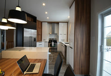 Load image into Gallery viewer, HanStone Tranquility 65" x 130" Quartz Slab