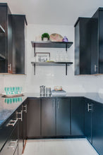 Load image into Gallery viewer, HanStone Silhouette 65" x 130" Quartz Slab