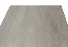 Load image into Gallery viewer, Belissima Floors Venice Collection Country Cottage Oak 7&quot; x 48&quot; Vinyl Flooring
