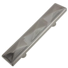 Load image into Gallery viewer, 63.5mm (2.5&quot;) Center to Center Satin Nickel Classic Triple Pyramid Rectangle Cabinet Pull
